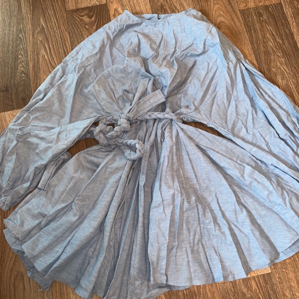 Dress - Picture 5 of 5